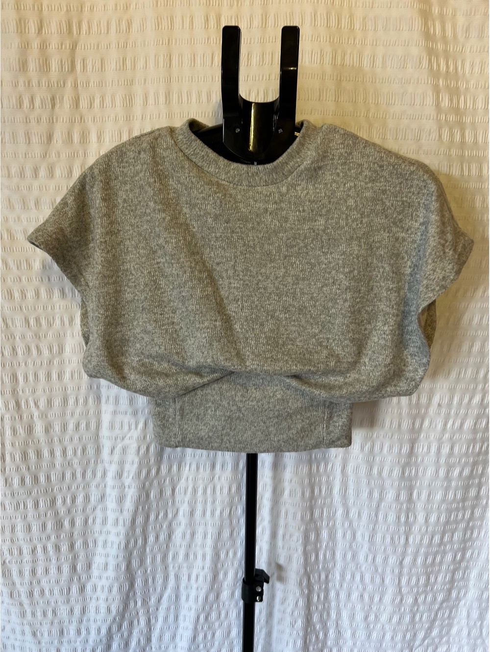 MISSGUIDED Gray Cropped Knit Sweater Top | Size S